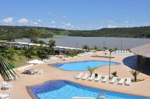 3 outdoor pools - Enseada Residence (Caldas Novas)
