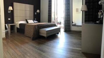 Chambre Double Classique, 1 lit double | Literie de qualité supérieure, minibar, coffres-forts dans les chambres