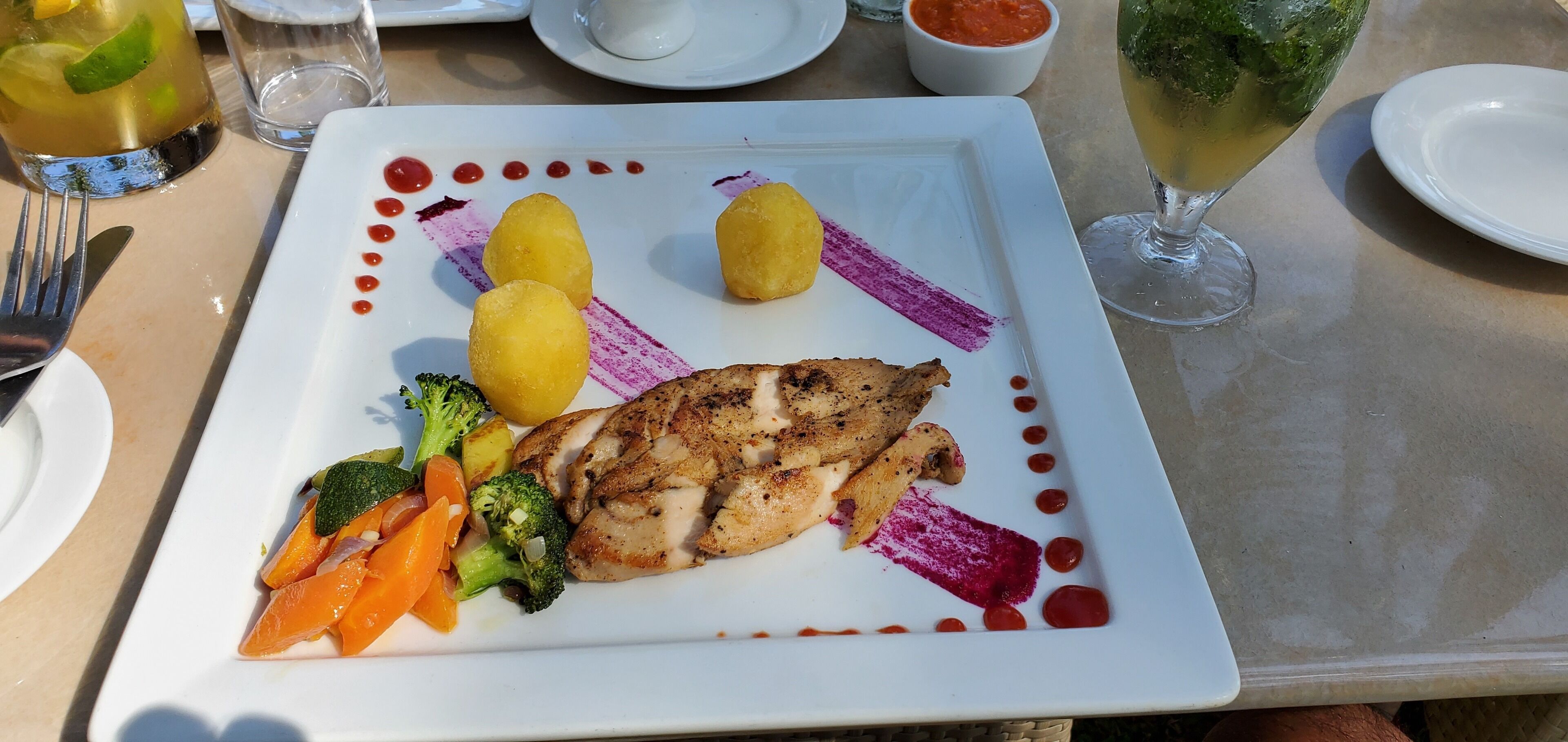 餐飲