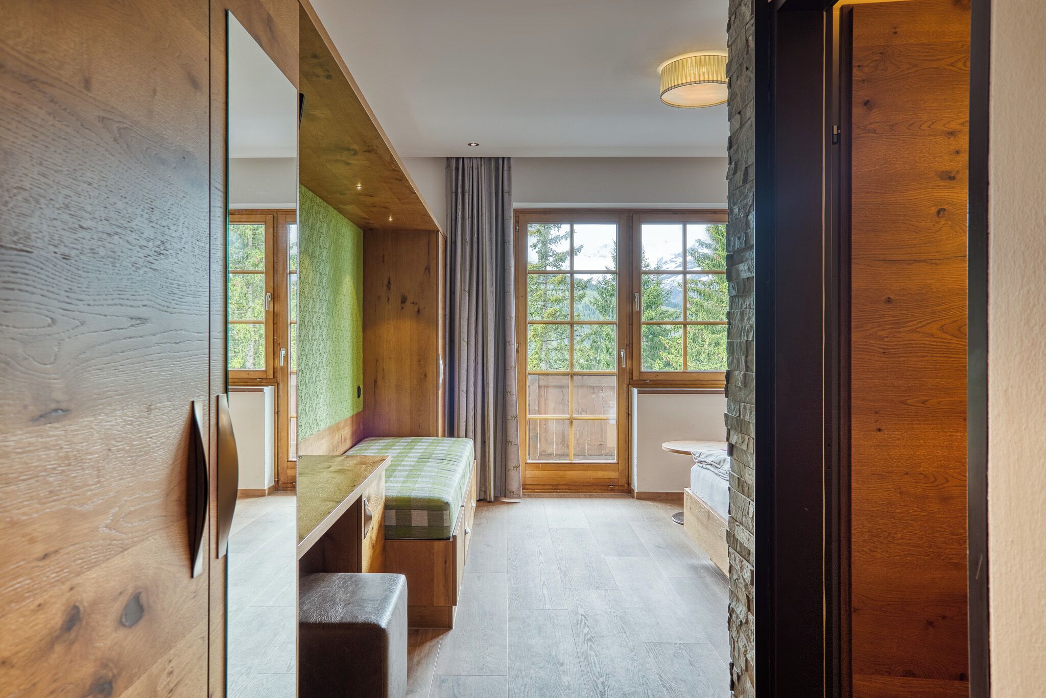 Comfort Double Room, Mountain View | In-room safe, desk, soundproofing, free WiFi