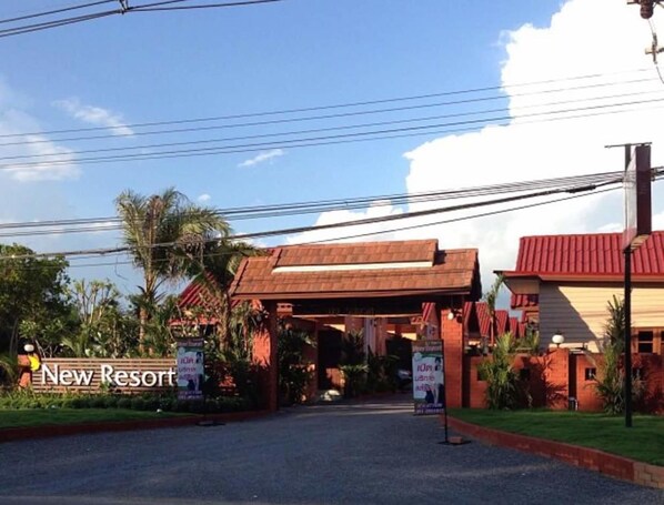 Exterior - New Resort (Hat Yai)