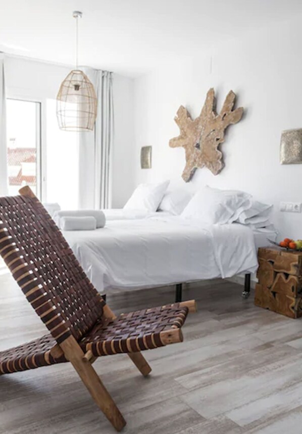 Deluxe Family Suite | 1 bedroom, Egyptian cotton sheets, premium bedding, down duvets - Terrace Costa (Fuengirola)