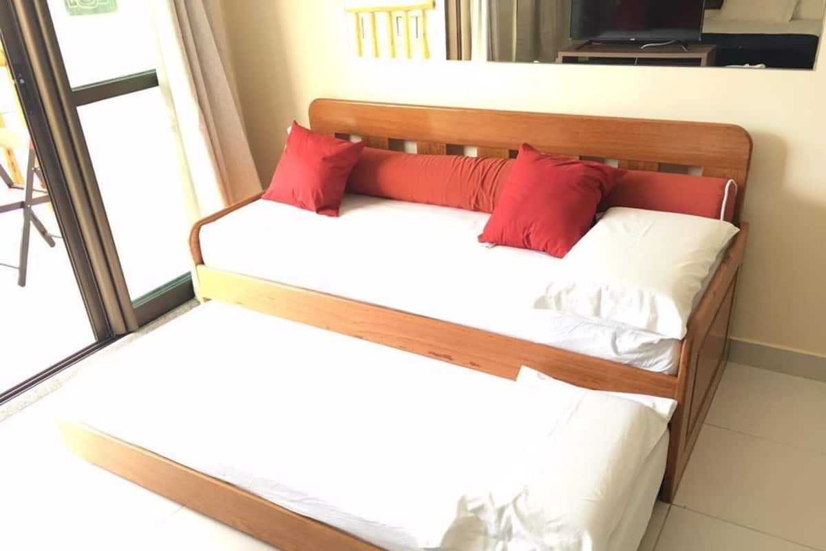 Deluxe Apartment | 1 bedroom, premium bedding, minibar, desk