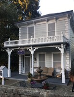 Fachada de la propiedad