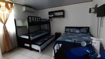 Standard Quadruple Room, Multiple Beds, Non Smoking, Kitchen | Desk, free WiFi