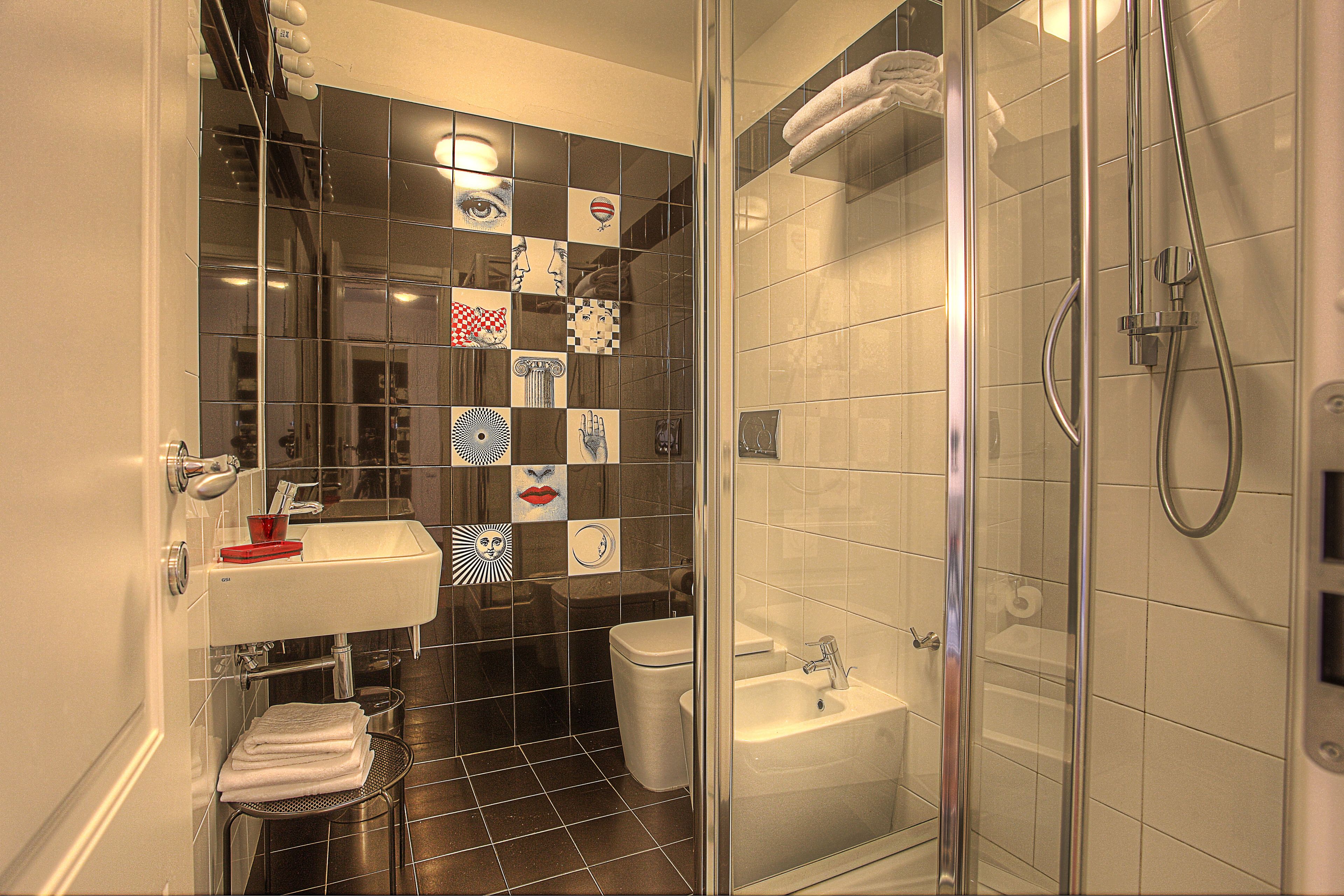 Camera Superior | Bagno | Doccia, set di cortesia gratuito, asciugacapelli, bidet