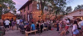 Bunk+Brew Historic Lucas House - Hostel