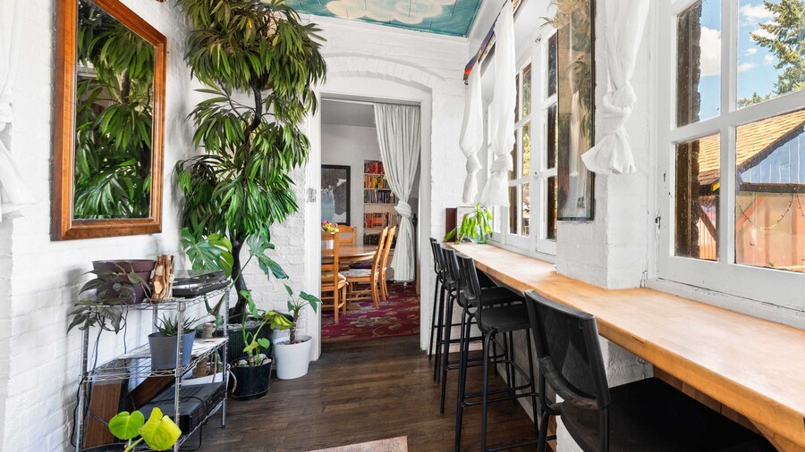 Bunk+Brew Historic Lucas House - Hostel