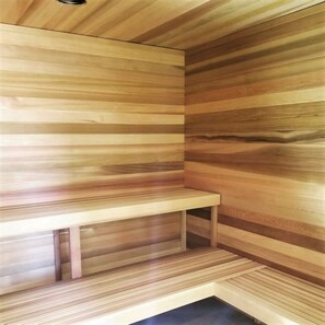 Property amenity - Bunk+Brew Historic Lucas House - Hostel (Bend)