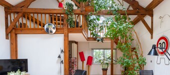 Modern Artist's House near the Eiffel Tower