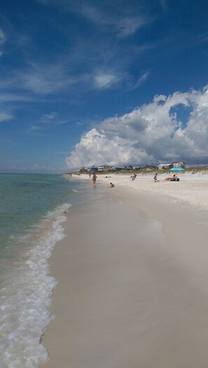 Camastros y toallas de playa 