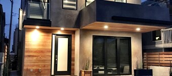 Escape to a Coastal Retreat: Modern 5-Star Beachfront Home w/ 360 Ocean Views!