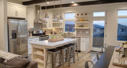 Escape to a Coastal Retreat: Modern 5-Star Beachfront Home w/ 360 Ocean Views!