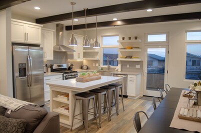 Escape to a Coastal Retreat: Modern 5-Star Beachfront Home w/ 360 Ocean Views!