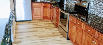 Dewey Beach 3 Bd 2 Bath. Center of Dewey! Short walk to the beach and bay!