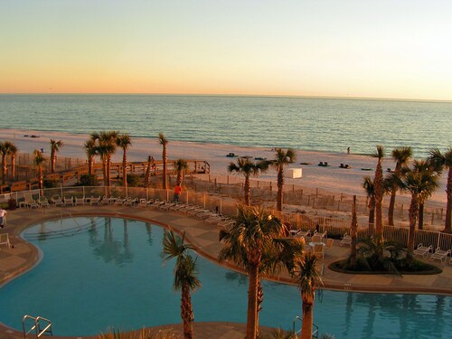 Gulf-Front Paradise: Relax in Style at Sterling Beach’s Premier Condo Retreat!