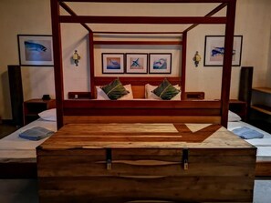 Literie de qualité, minibar, coffre-fort, bureau