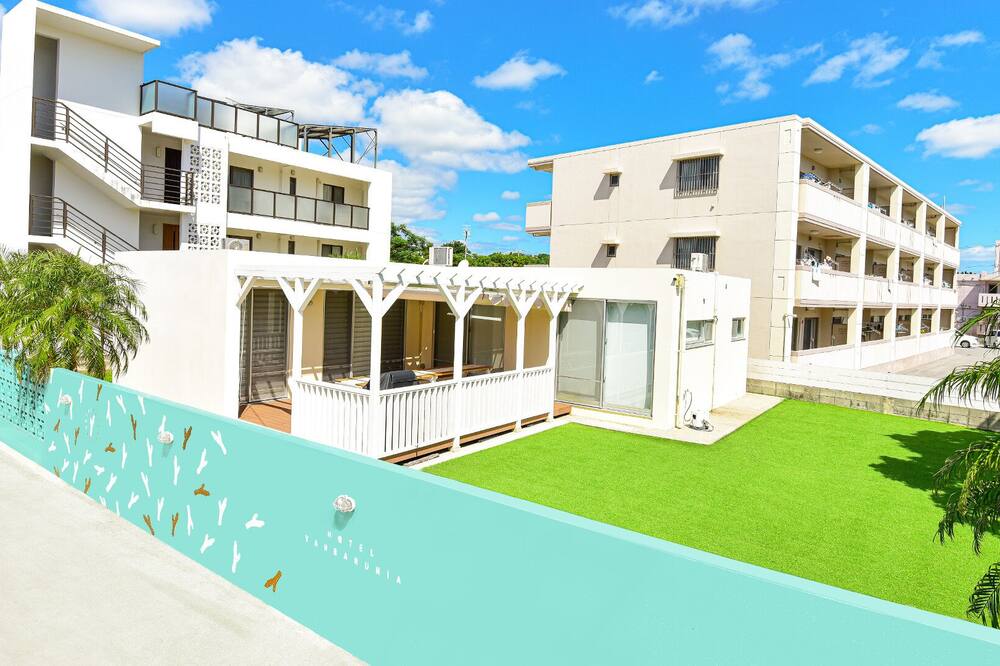 Hotel Yanbarunia