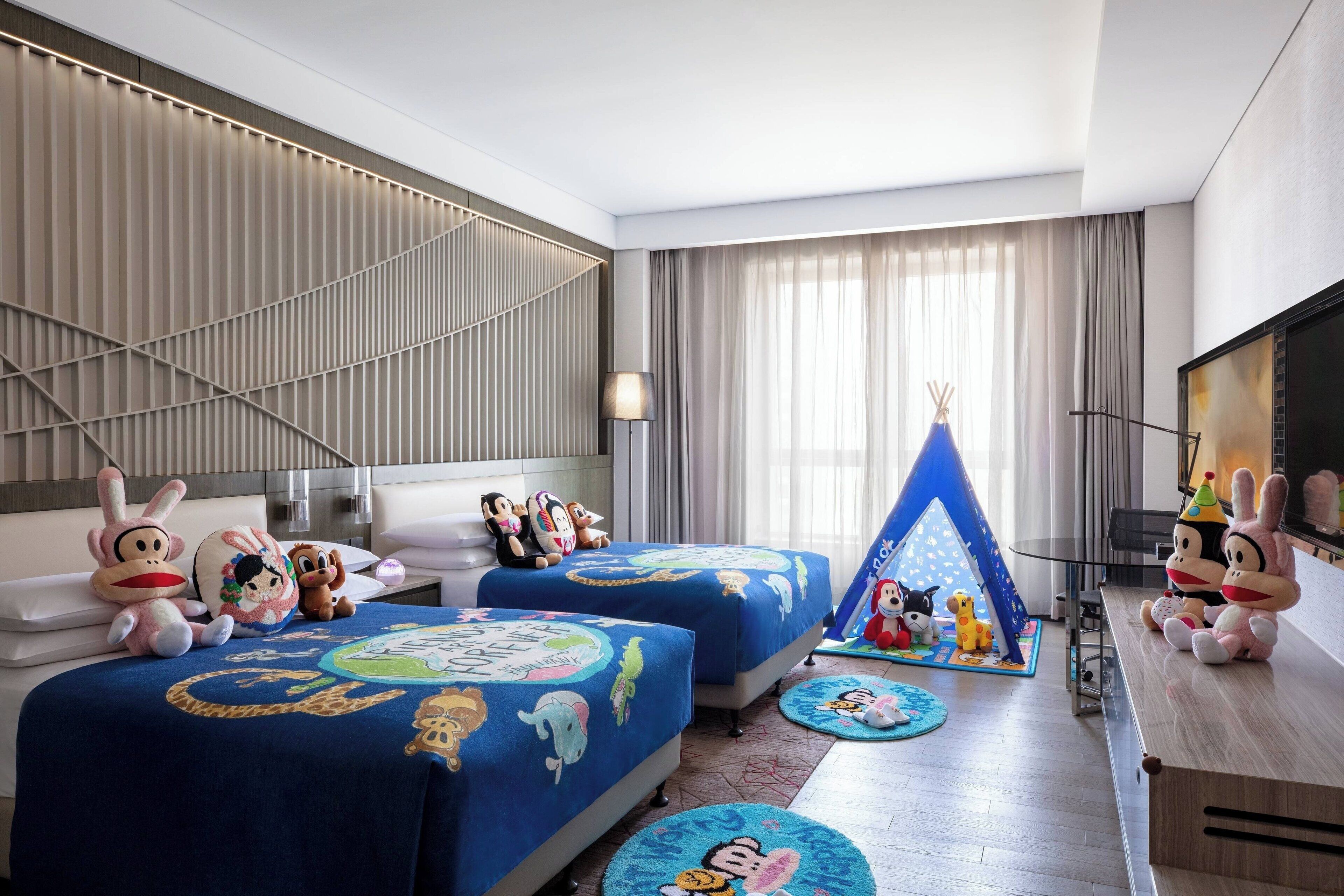 1 bedroom, minibar, in-room safe, desk