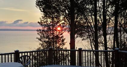 Serenity Zen House on Seneca Lake - Pet Friendly