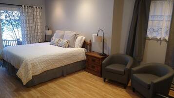 3 slaapkamers, een bureau, een strijkplank/strijkijzer, gratis wifi