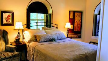 1 bedroom, desk, free WiFi, bed sheets