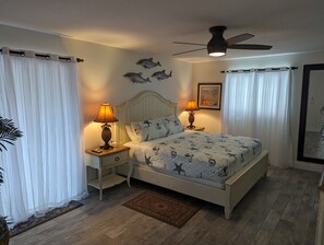 4 Schlafzimmer, Schreibtisch, Bügeleisen/Bügelbrett, kostenloses WLAN