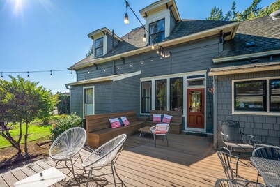 Historic Victorian estate in the heart of Willamette Valley wine country