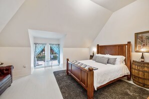 5 chambres, fer et planche à repasser, accès au Wi-Fi (inclus)