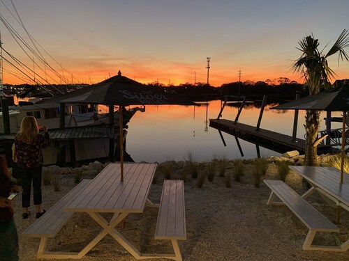 C6, Romantic apartment in city center, Flagler location, near beaches, parking!