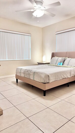 3 bedrooms, desk, iron/ironing board, WiFi