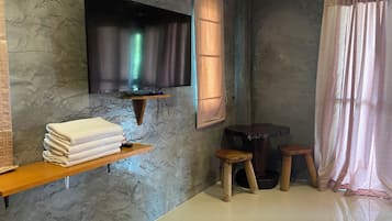 Standard Room | Free WiFi