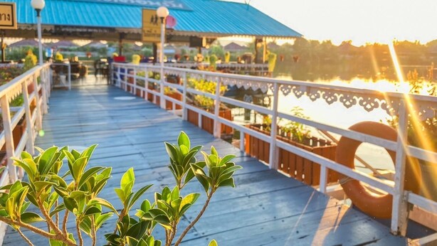 Gambar tidak terklasifikasi, 1 dari 39, tombol