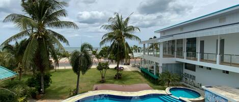 Utomhuspool