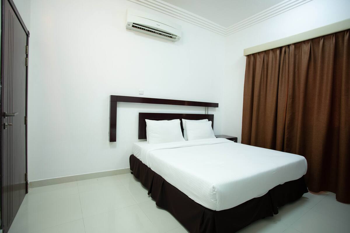 Blackout drapes, iron/ironing board, WiFi (free)