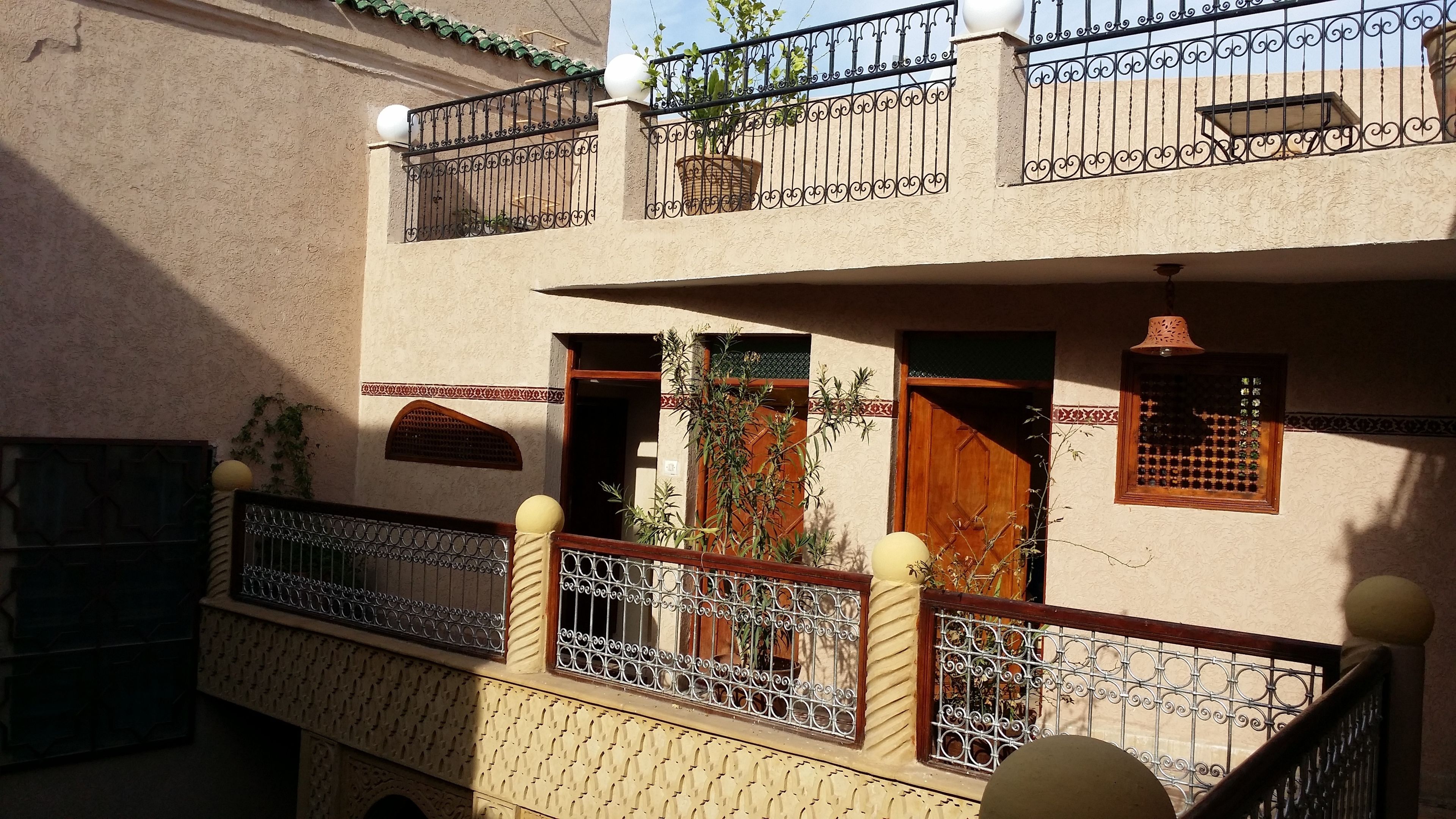 Photo - Riad Les Chrifis Navette Aéroport 24 sur 24