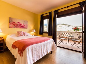 4 chambres, fer et planche Ă repasser, accĂšs Internet, draps fournis