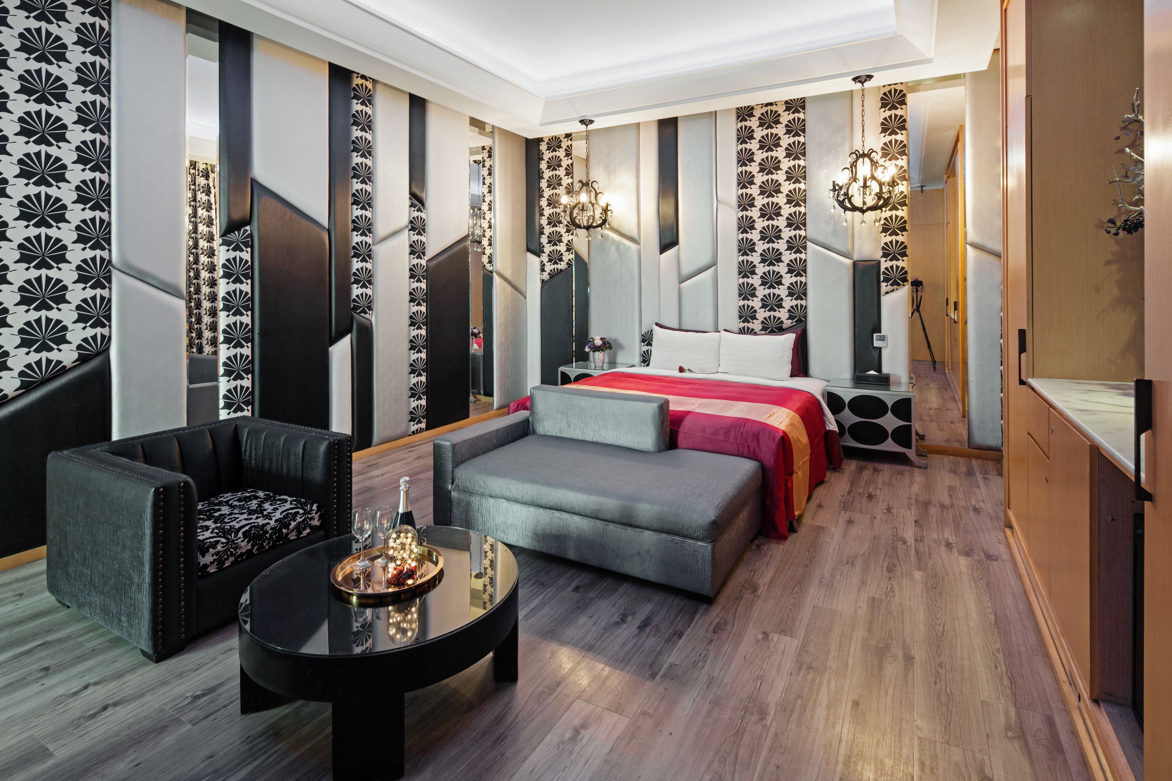 luxury double room, 1 king bed, patio (21:00 check in) | premium bedding, down duvets, minibar, soundproofing