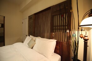 Standard Suite | Blackout drapes, free WiFi, bed sheets - Cenacle B&B (Chenggong)