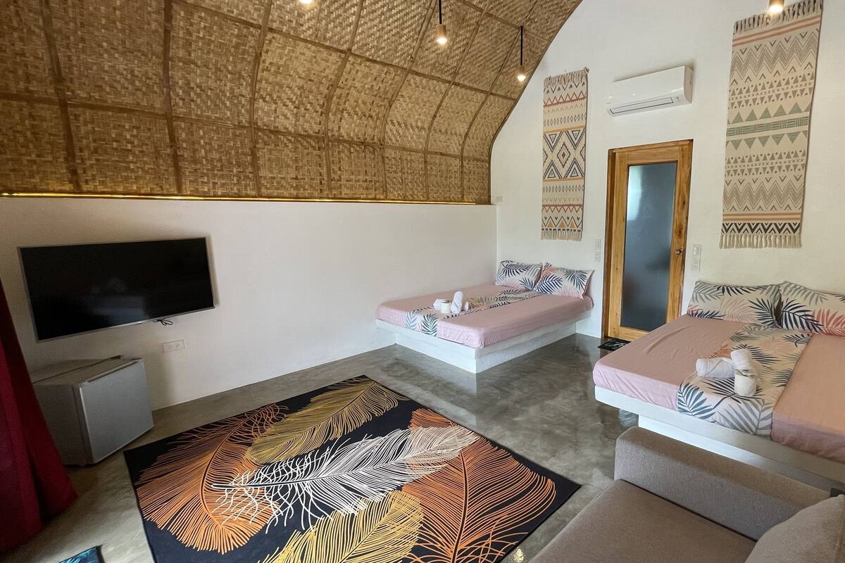 deluxe twin room, multiple beds | 1 bedroom, soundproofing, iron/ironing board, free wifi