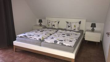 2 Schlafzimmer, Bügeleisen/Bügelbrett, kostenloses WLAN, Bettwäsche