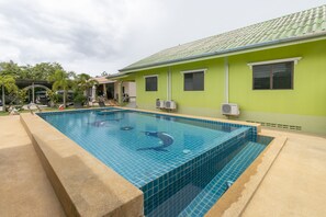 Alberca al aire libre