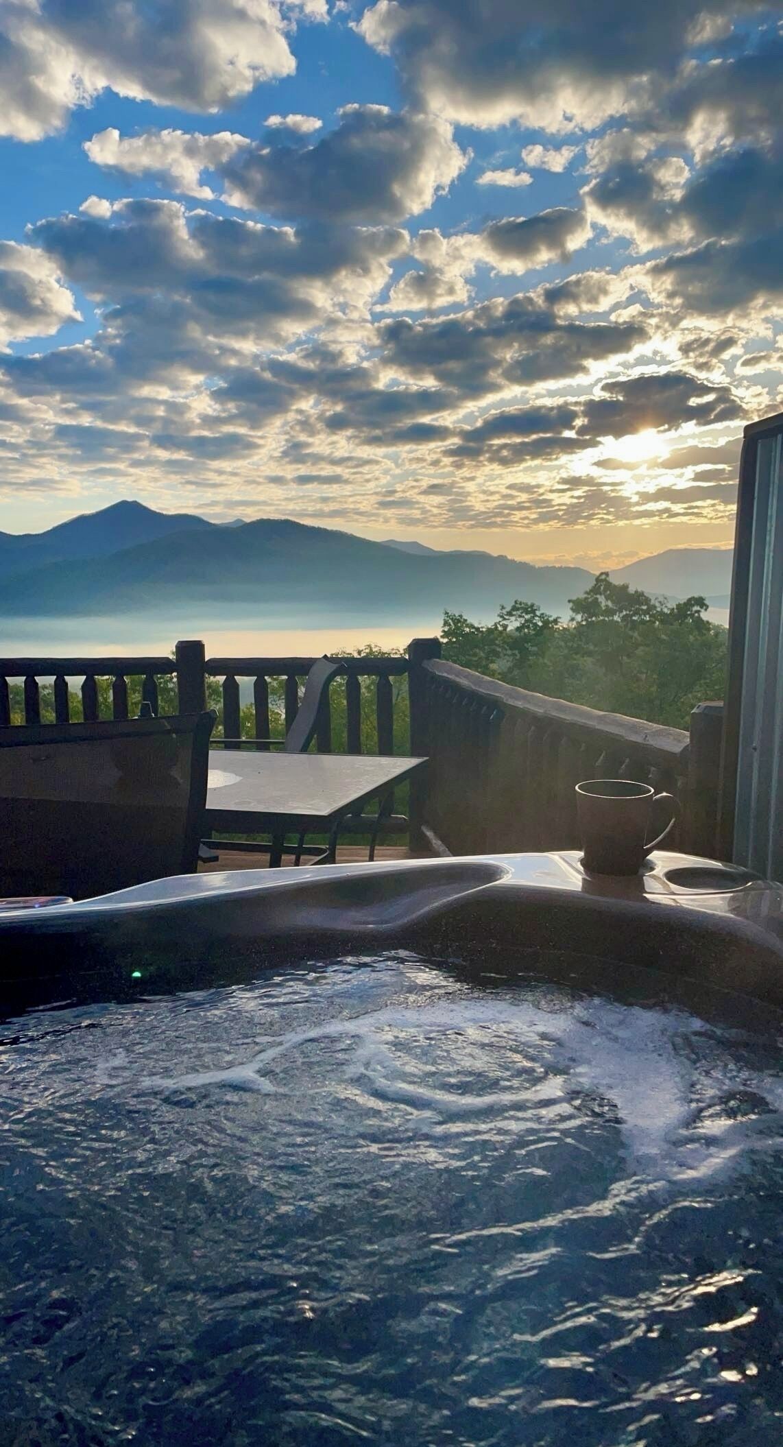 Outdoor spa tub