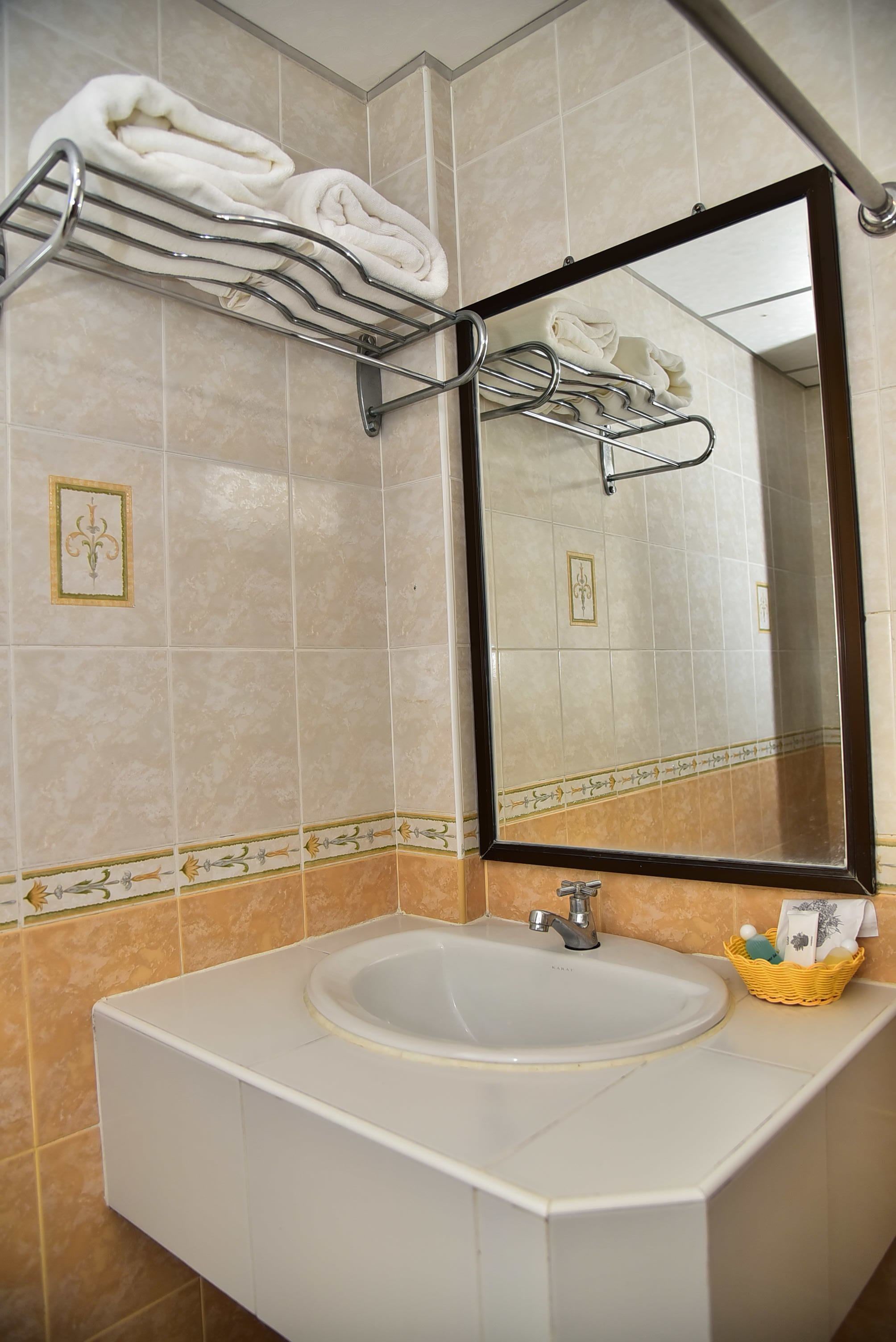 family room | bathroom sink