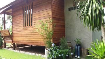 Family Quadruple Room, 1 Bedroom | Desk, free WiFi