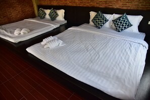 Family Room  | Baño | Regadera, regadera tipo lluvia, amenidades de baño gratuitas 