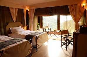 Adventure Tent | 1 bedroom, minibar, in-room safe, desk - Vinetree Gaoligong Tented Resort (Baoshan)