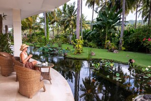 Breakfast, lunch, dinner served; local and international cuisine  - Jivana Resort (Kuta)