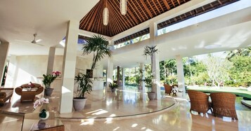 Sala de estar en el lobby