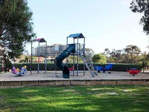 Utendørs lekeområde for barn